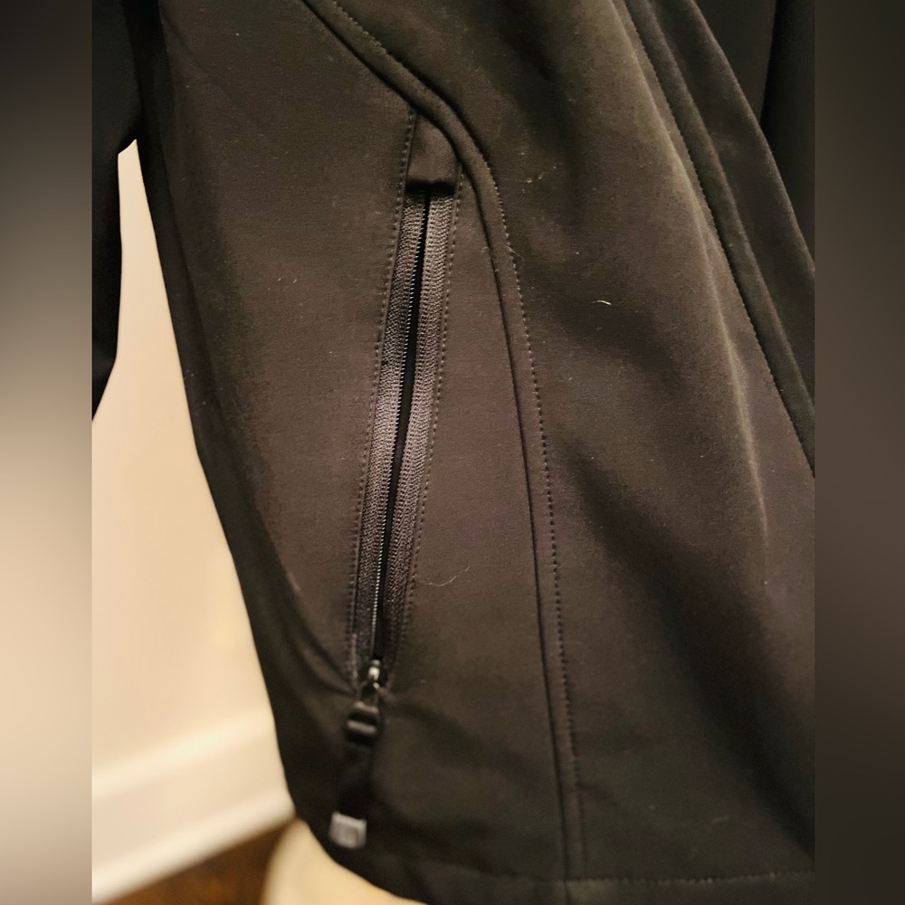 SALE-Tumi Tech sleek black jacket, M - Picture 5 of 15